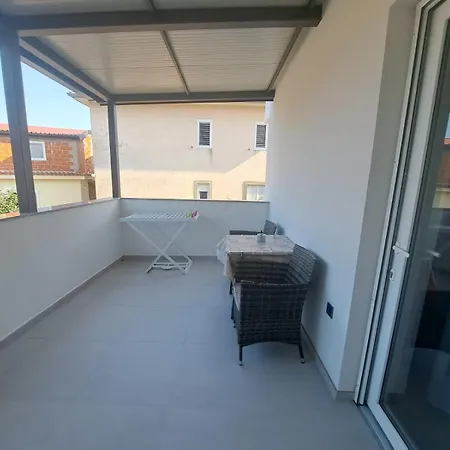 Apartment Nina