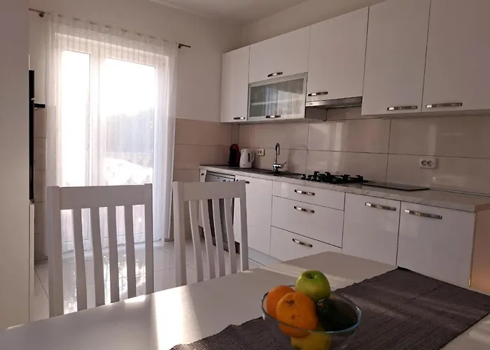 Nina Apartment