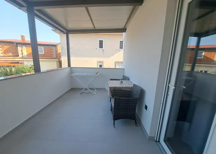 Apartment Nina