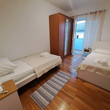 Nina Novi Vinodolski