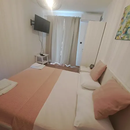Nina * Novi Vinodolski